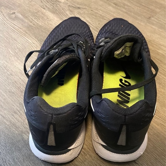 Nike Zoom Men’s 10.5 - Picture 2 of 6